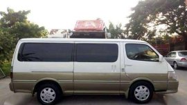 Toyota Hi-ace Super Grandia 2000 MT Diesel for sale 