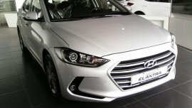 Hyundai Elantra 2017 White for sale