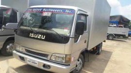 Isuzu elf closevan surplus japan