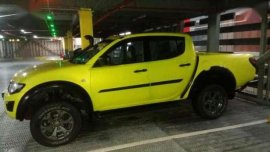 Mitsubishi Strada 4x4 2012