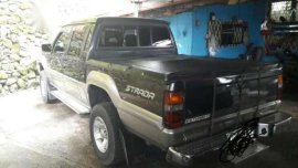 L200 mitsubishi strada 4x4