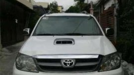 Toyota fortuner 4x4 V 05