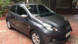 Honda Brio V 2015 model top of the line
