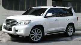 2011 Toyota Land Cruiser 200 series VS Patrol Lexus Pajero