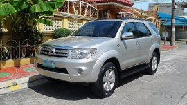 For sale Silver Toyota Fortuner 2009