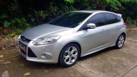 2015 Ford Focus S GDI 2.0 automatic w park assist sunroof direct owner