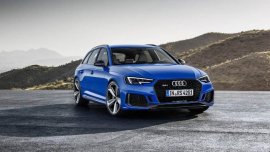 450PS Audi RS4 Avant 2018 drives into Frankfurt 2017