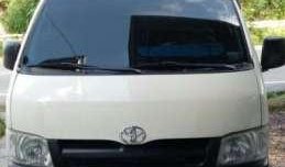 Hiace commuter 2010