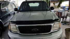 Ford 2000 Expedition XLT Silver for sale 