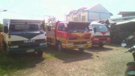 Isuzu Elf 4hf1 MT Truck Yellow For Sale 