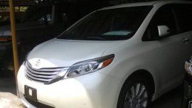 Toyota Sienna 2017 WHITE FOR SALE