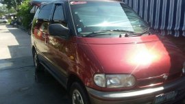 Selling Nissan Serena RED FOR SALE