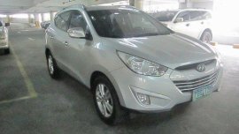Hyundai Tucson 2010 SILVER FOR SALE