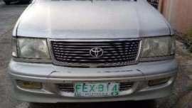 TOYOTA REVO VX 200 2002model