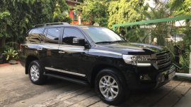 2017 Toyota Land Cruiser Automatic Diesel well maintained for sale 