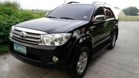 Toyota Fortuner G diesel - 2011 Automatic