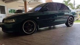 Mitsubishi Lancer GLX 2001