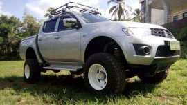 Mitsubishi Strada 2010 glx