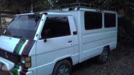 Mitsubishi l300 fb van