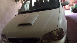 Well Maintained 2001 KIA Carnival AT For Sale
