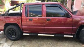L 200 pick up truck