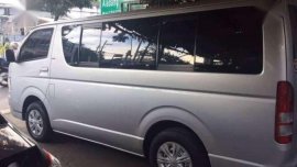 Toyota Hiace Commuter