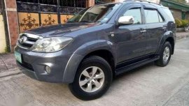 Toyota fortuner G 4x2 matic diesel 2006 model