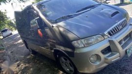 Hyundai SVX Starex 2000 AT Gray For Sale 