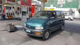 2005 Nissan Serena Turbo Green AT For Sale 