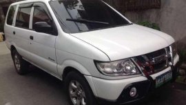 Isuzu Crosswind xt all power 2010 model for sale 
