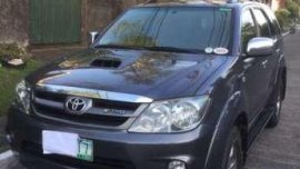 Toyota Fortuner 2008 MT Gray SUV For Sale 