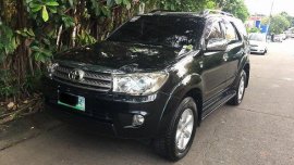 Toyota Fortuner 2010 BLACK FOR SALE