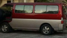 Nissan Urban Estate 2007