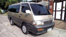 Toyota Hiace Van 3.0 Diesel supercustom Manual rare 1KZ urvan starex