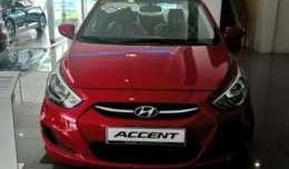 2018 Hyundai Accent 25k dp vsVios City Almera