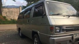 Mitsubishi L300 versa van