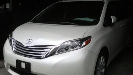 Toyota Sienna 2017 WHITE FOR SALE