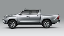 Selling Silver Toyota Hilux 2019 Automatic Diesel 
