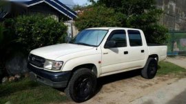 Toyota hilux 2003 Ln145 4x2 manual sr5 face