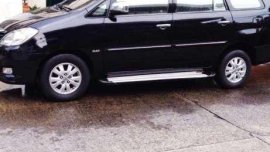 Toyota Innova 2011 G