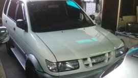 Isuzu Crosswind 2002 white for sale