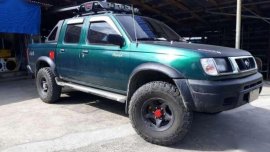 For sale Nissan Frontier 4x4 manual 2000 model