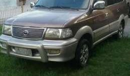 Toyota revo vx200j matic 2003 gas