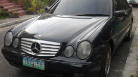 MERCEDS BENZ E240 SEDAN BLACK FOR SALE 