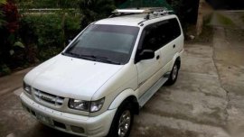 Isuzu Crosswind xuv 2004 diesel manual for sale 