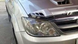 Toyota fortuner v 4x4 fresh for sale 