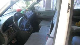 Kia Carnival Van white for sale 