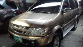Isuzu Crosswind 2005 XUVi AT Beige For Sale 