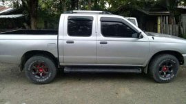 Nissan Frontier 4x2 manual 2003 model for sale 