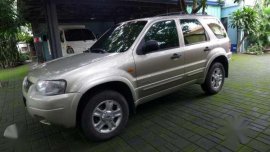 Ford Escape 2005 2.3 XLS Silver For Sale 